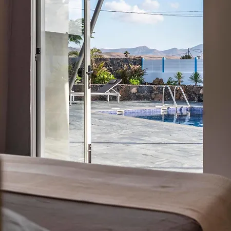 Casa Fatima With Heated Pool And Jacuzzi Lajares