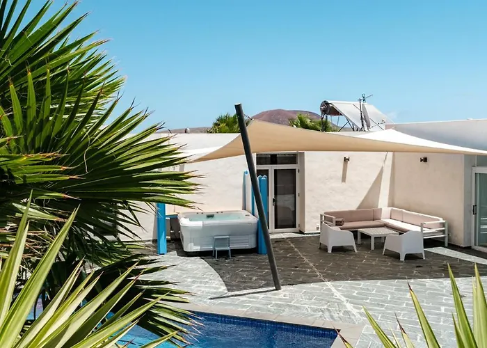 Casa Fatima With Heated Pool And Jacuzzi Lajares