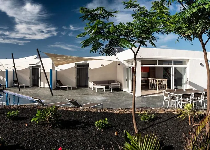 Villa Casa Fatima With Heated Pool And Jacuzzi Lajares